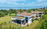 Vente Villa contemporaine à Neuveclle avec vue lac – 7 pièces – 4 chambres – 276 m²