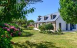 Pays bigouden ; Propriété d’exception en parfait état, proche des plages. – 13 pièces – 5 chambres – 350 m²