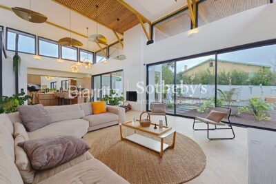 Villa contemporaine d’exception aux Cinq Cantons – Proche Chiberta, plages, forêt et golfs – 8 pièces – 4 chambres – 435 m²