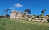 Propriété de charme de 3 maisons à Plougrescant. – 15 pièces – 7 chambres – 352 m²