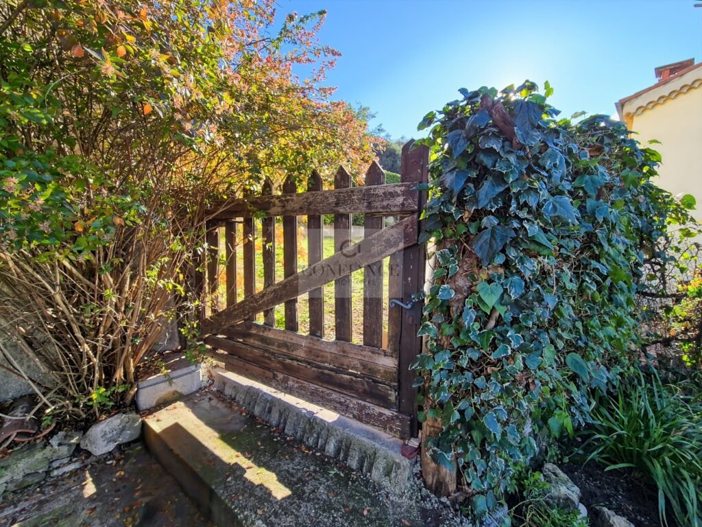 Appartement – 5 pièces – 3 chambres – 143 m²