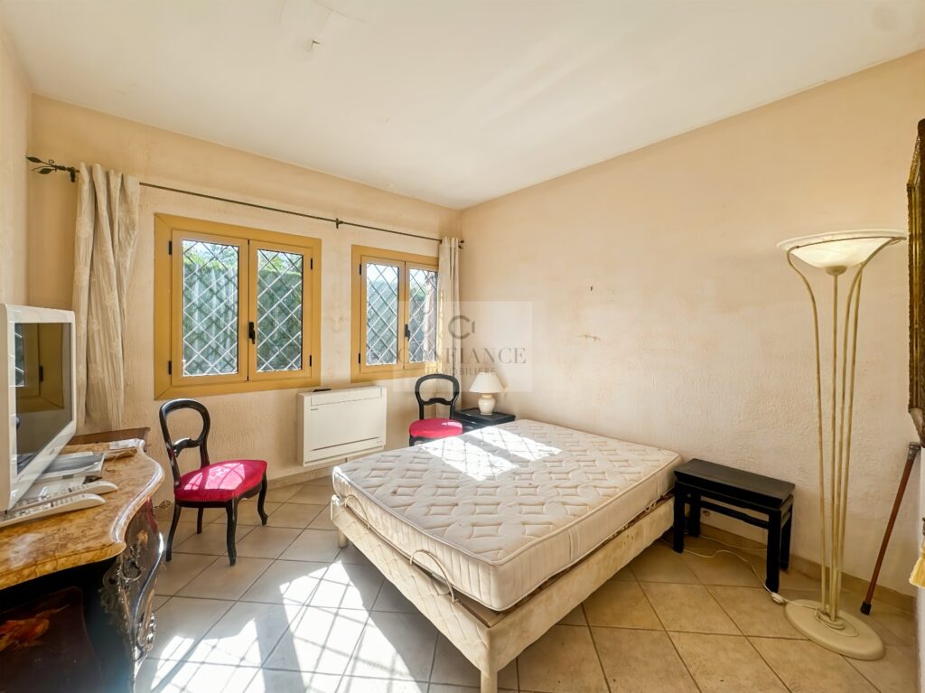 Maison – 4 pièces – 3 chambres – 130 m²