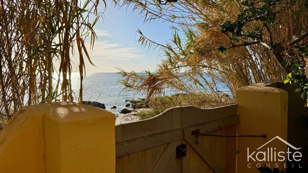 Villa Route des Sanguinaires Ajaccio – Vue mer, T2 indépendant – 10 pièces – 7 chambres – 241 m²