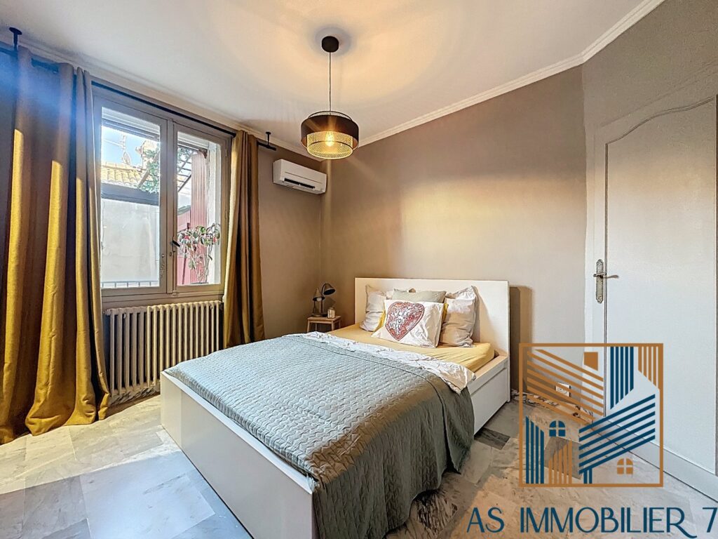 Appartement – 3 pièces – 2 chambres – 102 m²