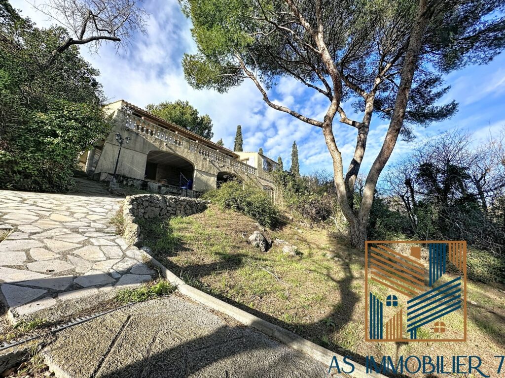 Maison – 4 pièces – 3 chambres – 110 m²