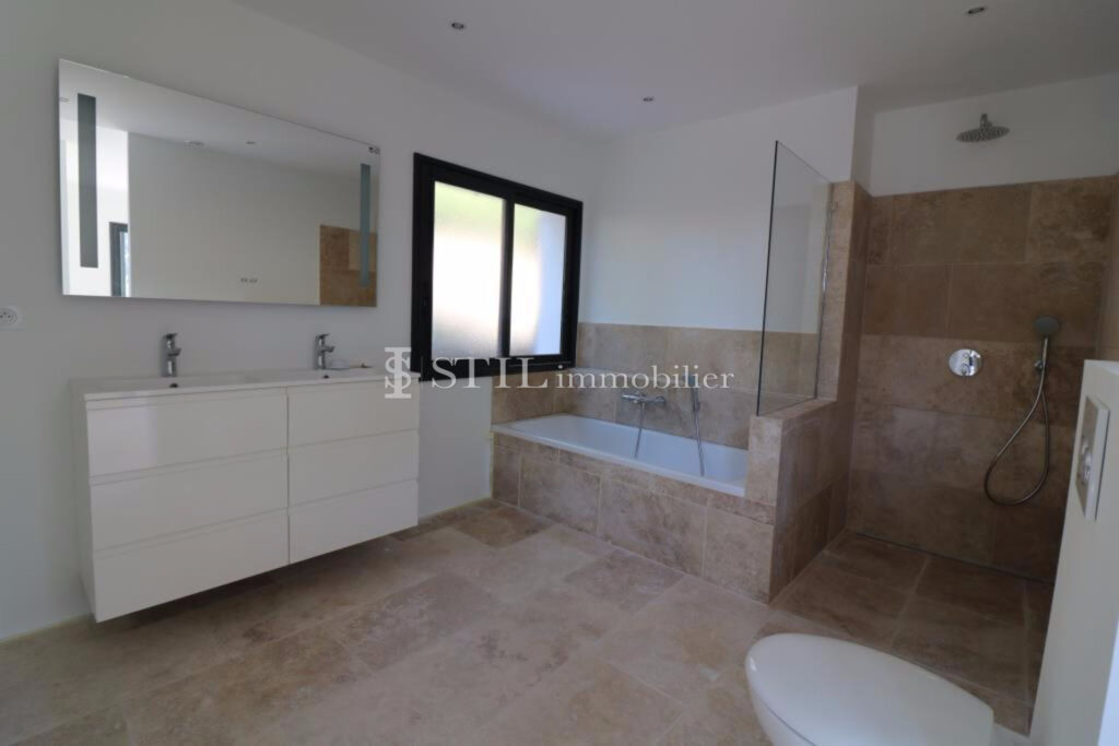 vente villa 6 Pièce(s) – 6 pièces – 6 chambres – 270.00 m²