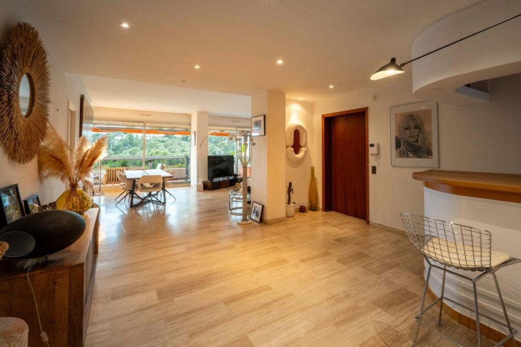 Les Jardins de Thalassa : Appartement type 4 traversant de 140m² – 4 pièces – 3 chambres – 140 m²