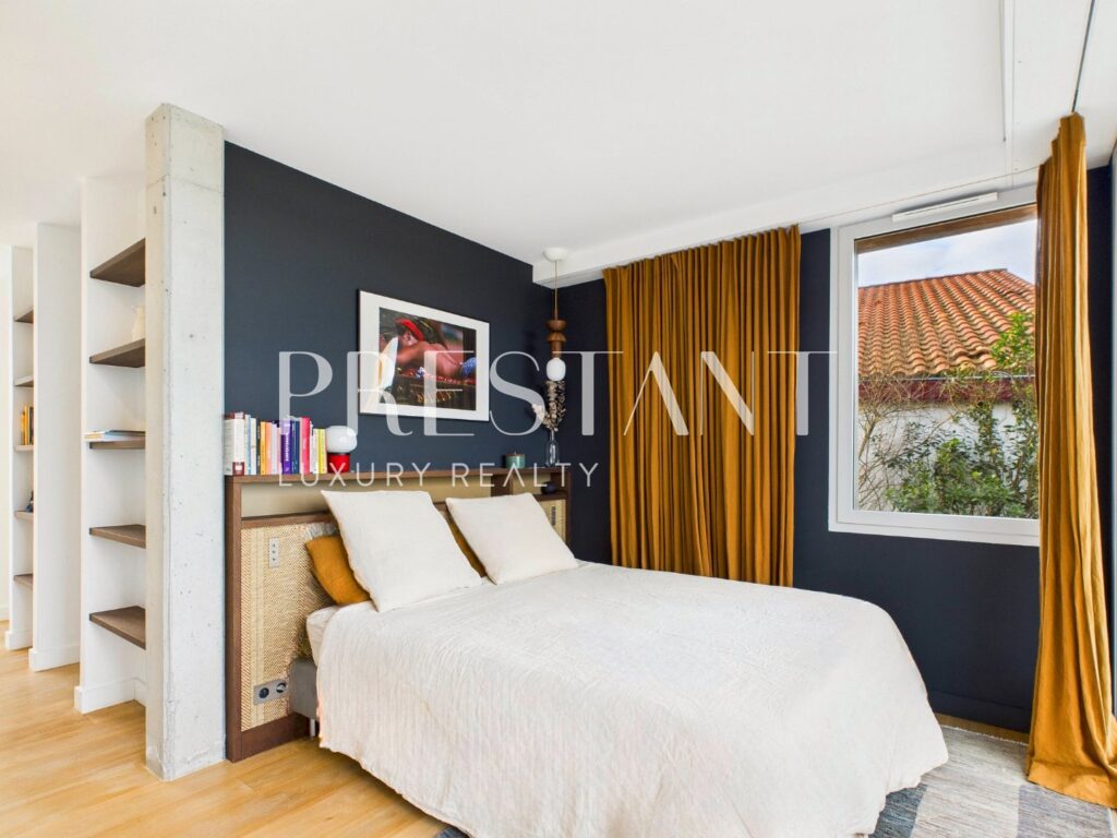 Maison – 7 pièces – 4 chambres – 165 m²