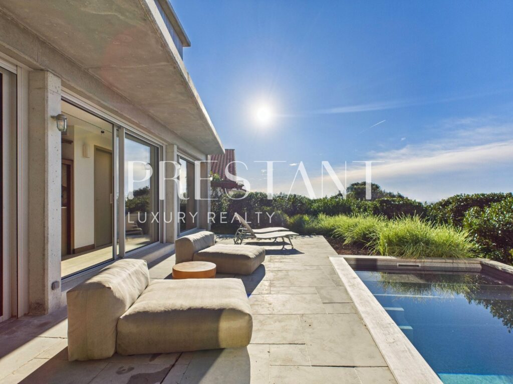 Maison – 7 pièces – 4 chambres – 165 m²