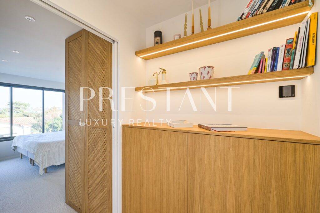 Maison – 6 pièces – 3 chambres – 140 m²