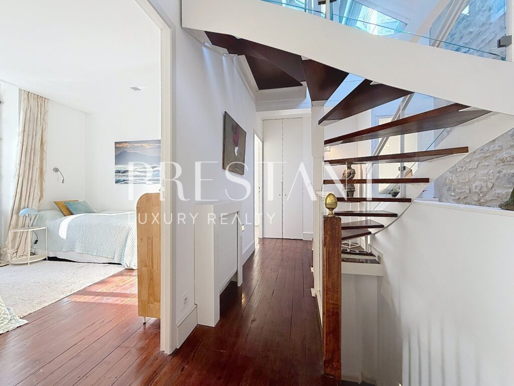 Maison – 6 pièces – 4 chambres – 134 m²