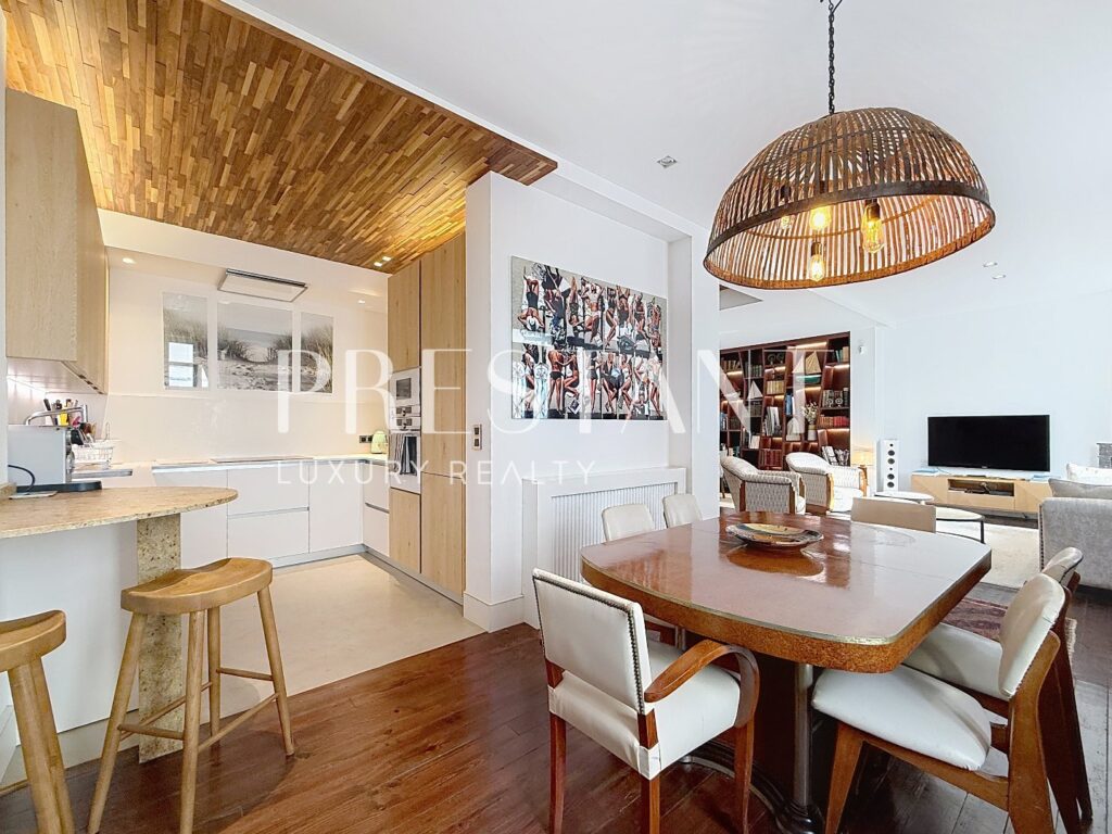 Maison – 6 pièces – 4 chambres – 134 m²