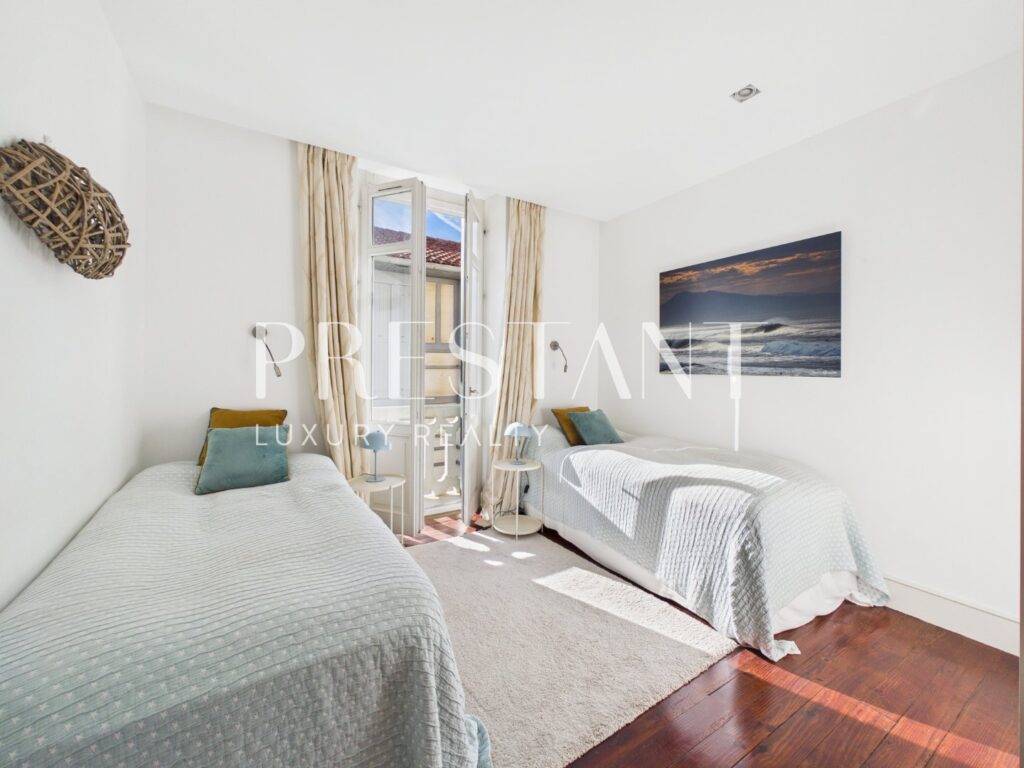 Maison – 6 pièces – 4 chambres – 134 m²