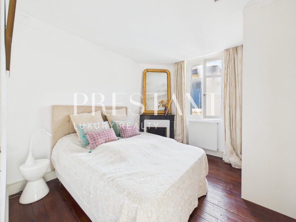 Maison – 6 pièces – 4 chambres – 134 m²