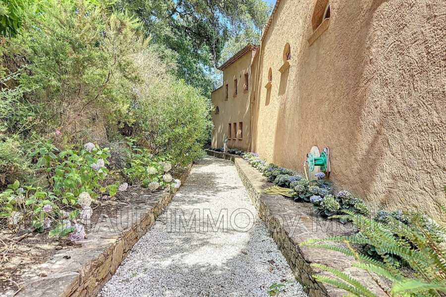 Maison à vendre à La Garde-Freinet