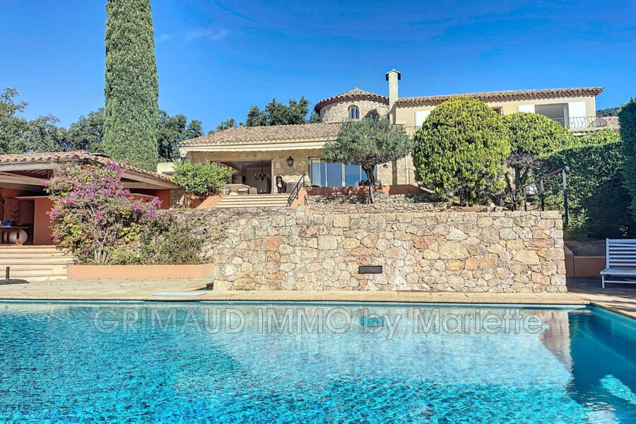 Maison à vendre à Grimaud