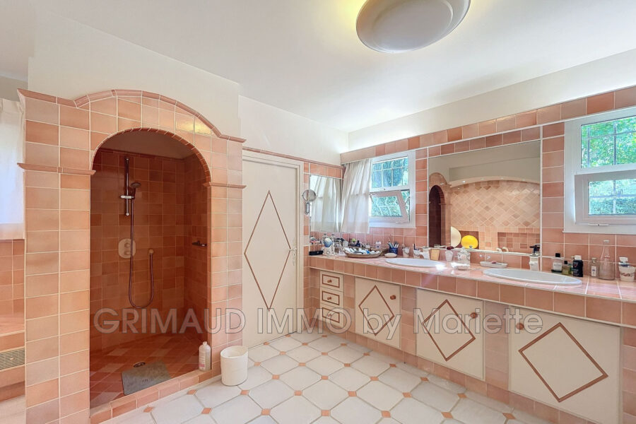 Maison à vendre à Grimaud — Vue mer — photo 11