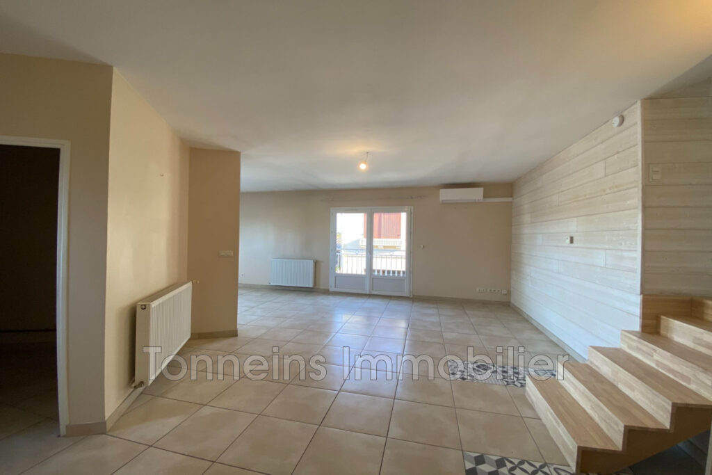 location appartement 3 Pièce(s) – 3 pièces – 2 chambres – 70.00 m²