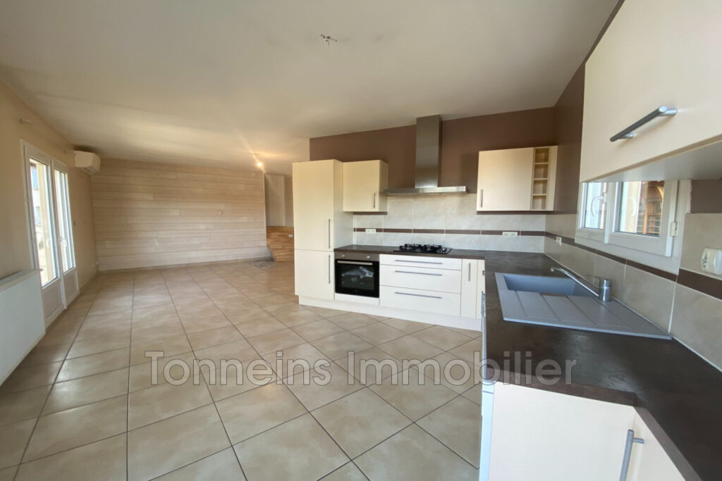 location appartement 3 Pièce(s) – 3 pièces – 2 chambres – 70.00 m²