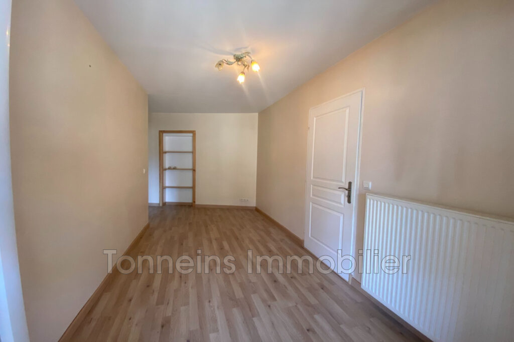 location appartement 3 Pièce(s) – 3 pièces – 2 chambres – 70.00 m²