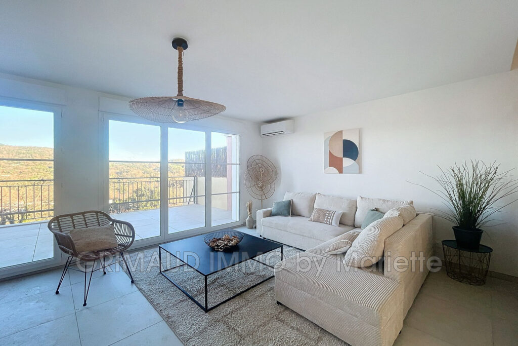 Programme neuf a la Garde Freinet avec vue dégagée – 4 pièces – 3 chambres – 89.00 m²