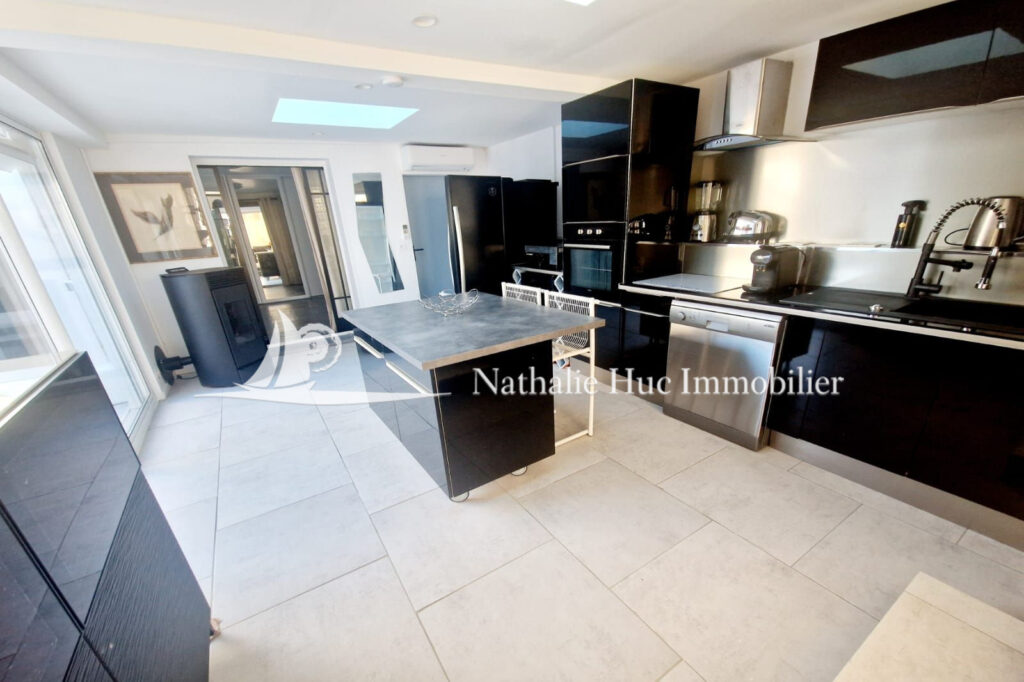 vente villa 6 Pièce(s) – 6 pièces – 4 chambres – 116.00 m²