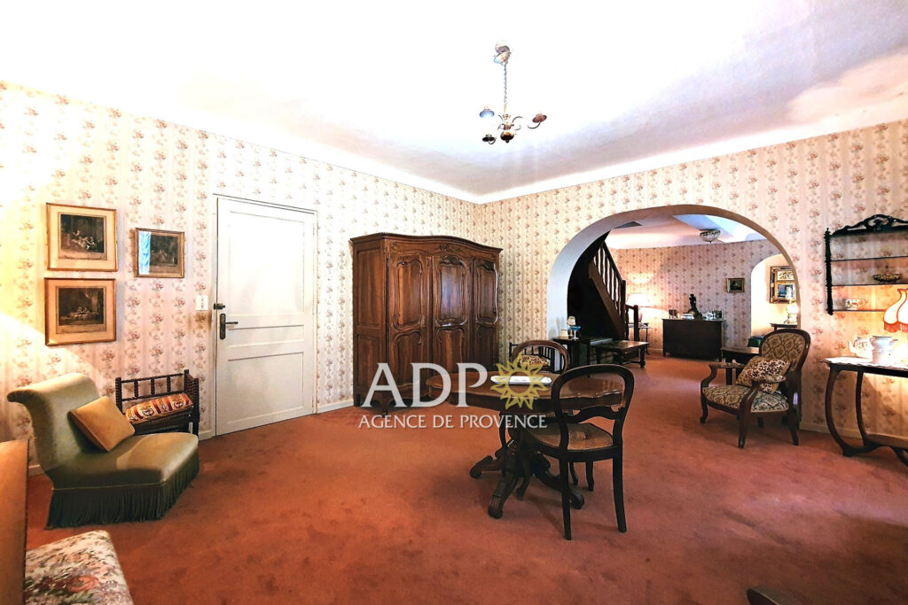 vente maison de village – NR pièces – 2 chambres – 85.00 m²