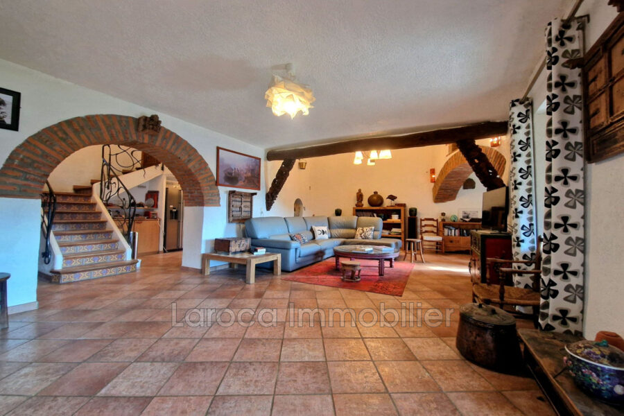 Maison à vendre à Montbolo