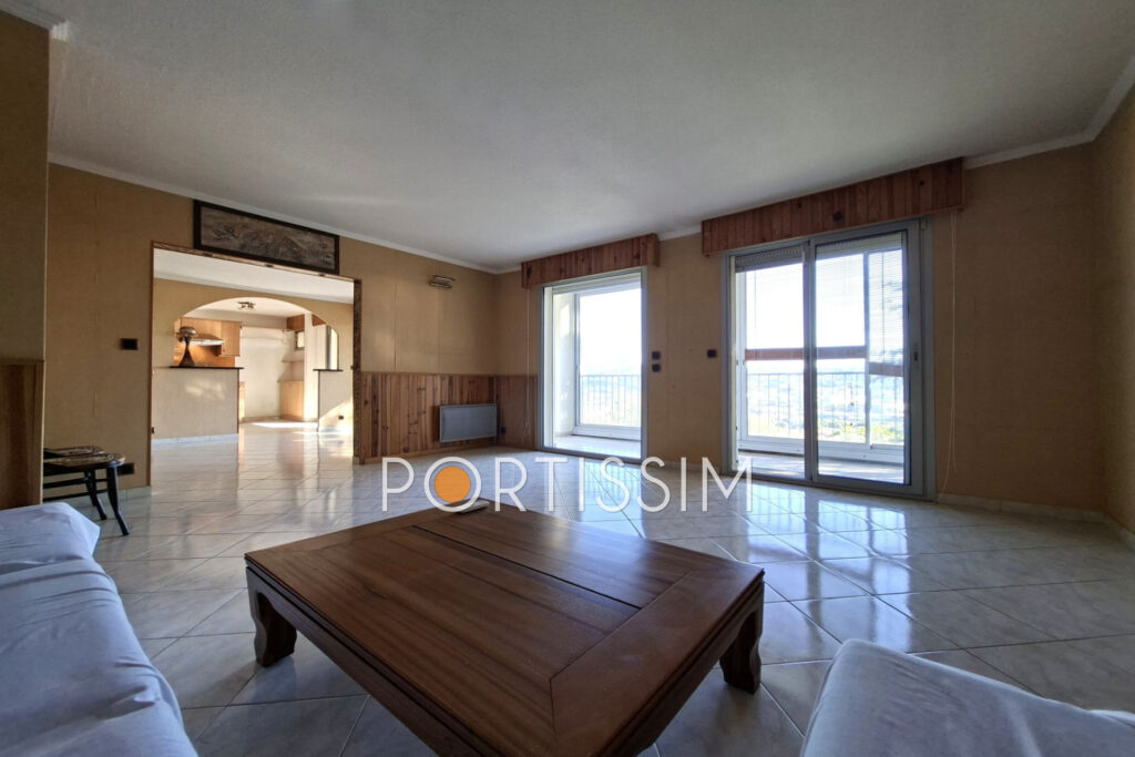 Saint-Laurent-du-Var / appartement  4 pièces / 134 M² / Vue dé – 5 pièces – 3 chambres – 134.00 m²