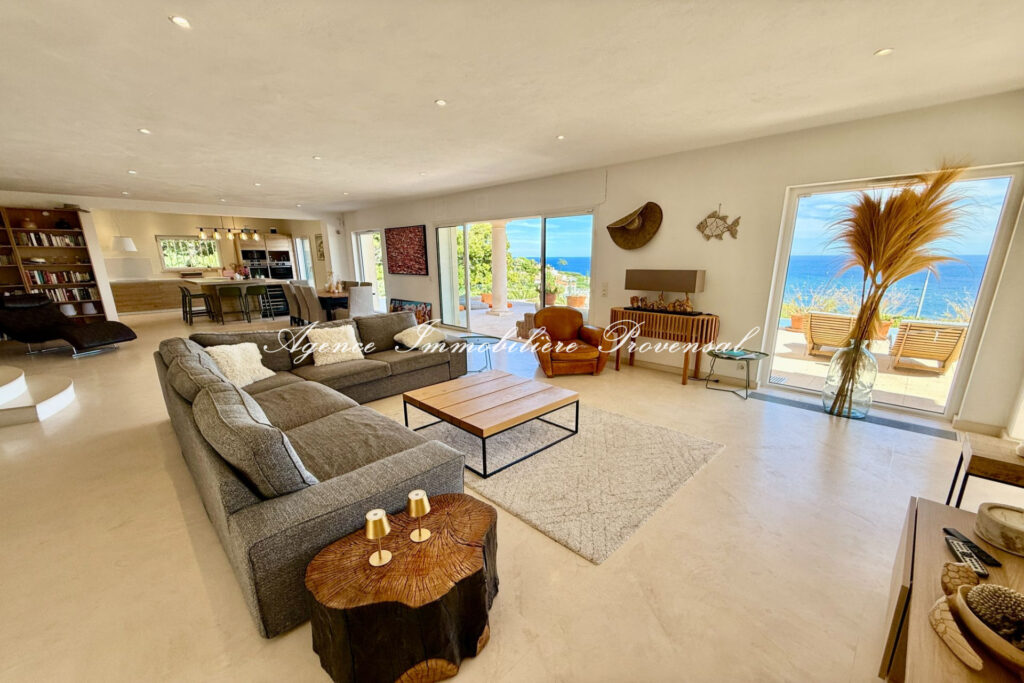 vente villa 5 Pièce(s) – 5 pièces – 4 chambres – 200.00 m²