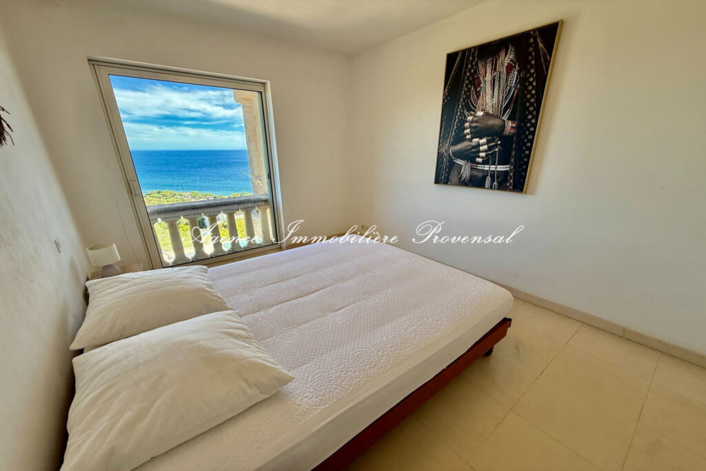 vente villa 5 Pièce(s) – 5 pièces – 4 chambres – 200.00 m²