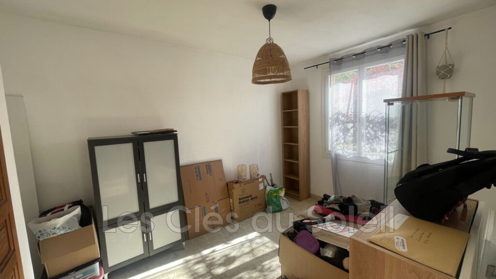 Brignoles, Maison de village de type 5 avec garage  Maison de  – 5 pièces – 3 chambres – 107.00 m²