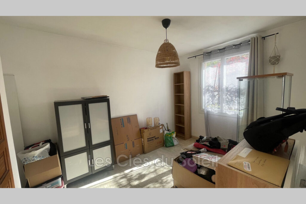 Brignoles, Maison de village de type 5 avec garage  Maison de  – 5 pièces – 3 chambres – 107.00 m²