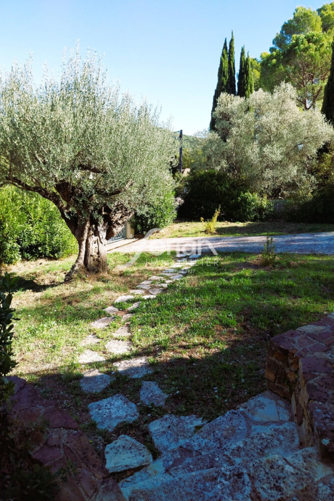 VILLA PROCHE VILLAGE FLAYOSC 130M² VUE PANORAMIQUE – 4 pièces – 3 chambres – 130.00 m²