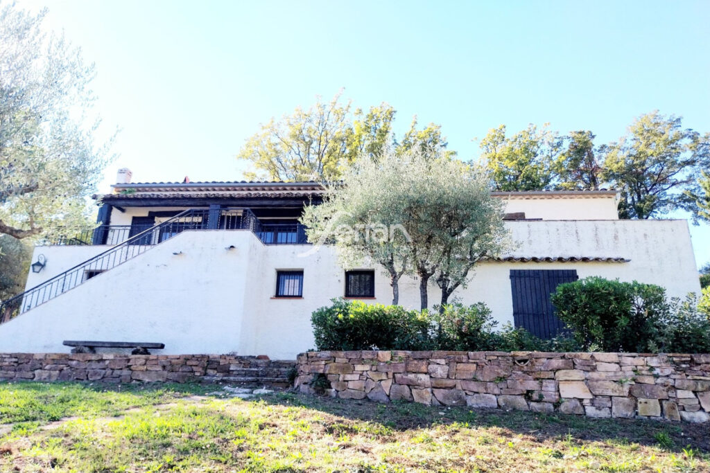 VILLA PROCHE VILLAGE FLAYOSC 130M² VUE PANORAMIQUE – 4 pièces – 3 chambres – 130.00 m²