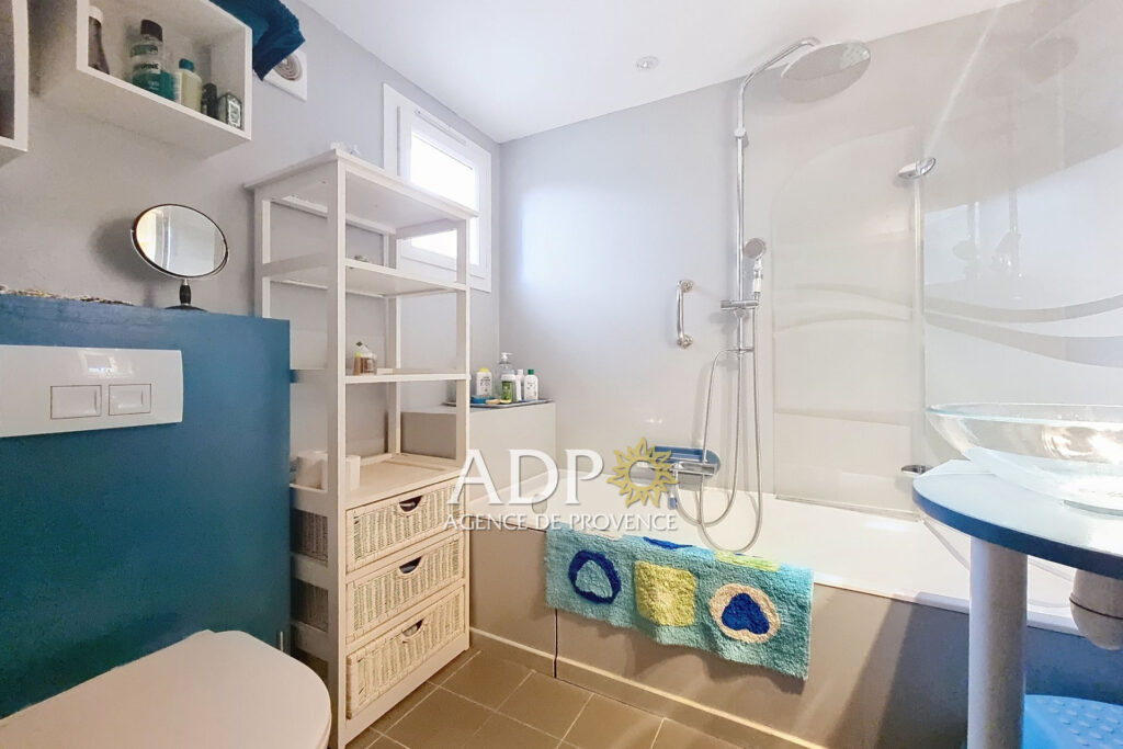 vente maison 4 Pièce(s) – 4 pièces – 3 chambres – 104.00 m²