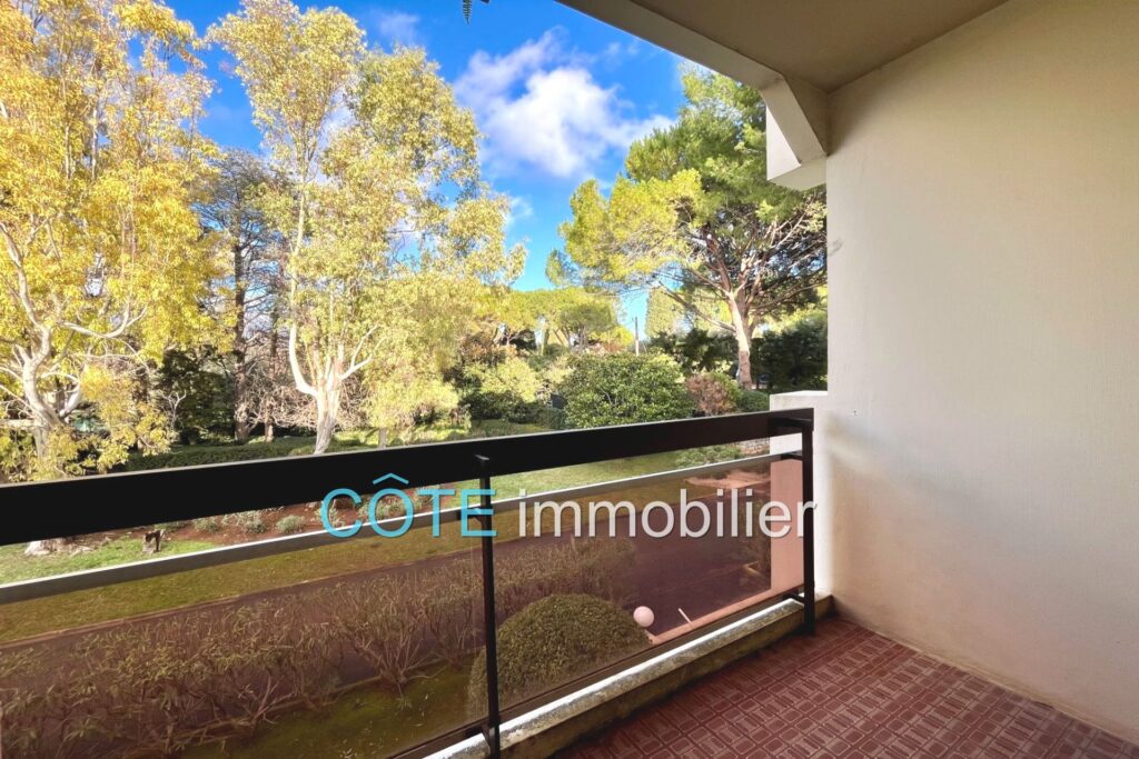 Grand 2 pièces de 53 m² plein sud, quartier résidentiel. – 2 pièces – 1 chambre – 52.58 m²