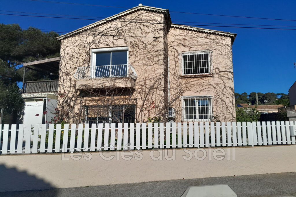 vente maison 5 Pièce(s) – 5 pièces – 3 chambres – 180.00 m²