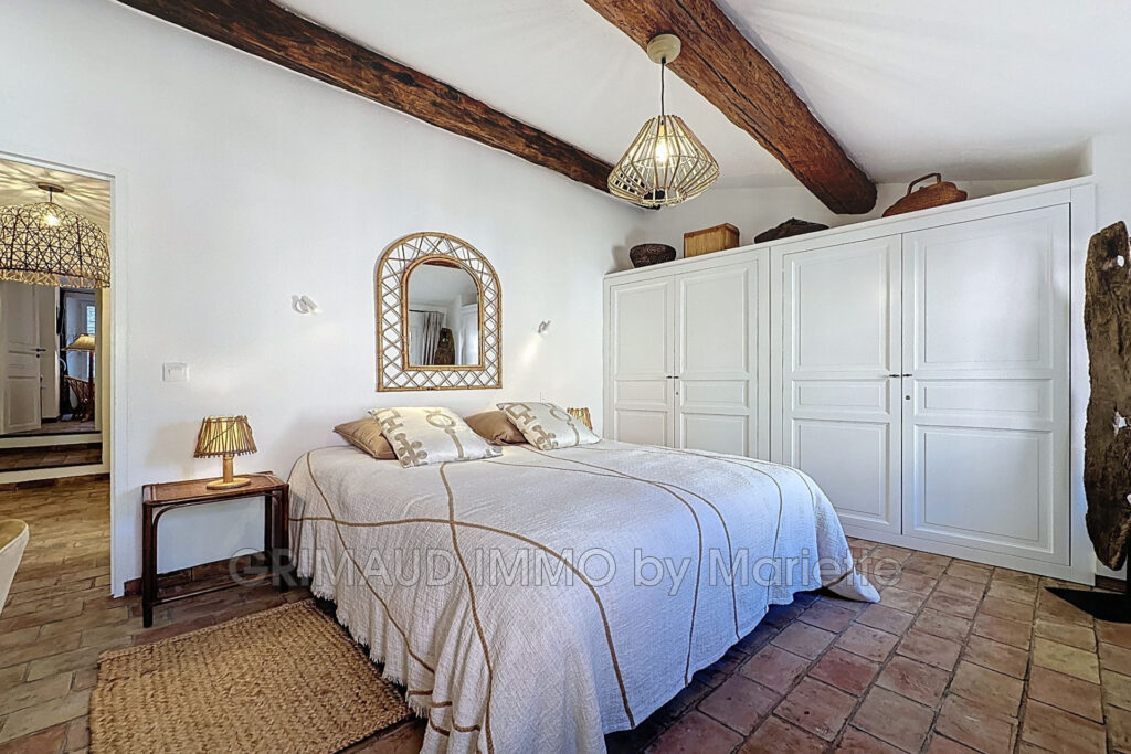 superbe maison de village avec terrasse et garage, unique – 4 pièces – 2 chambres – 125.00 m²