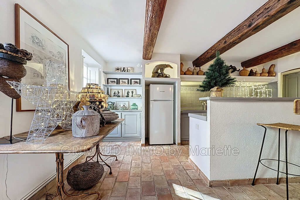 superbe maison de village avec terrasse et garage, unique – 4 pièces – 2 chambres – 125.00 m²