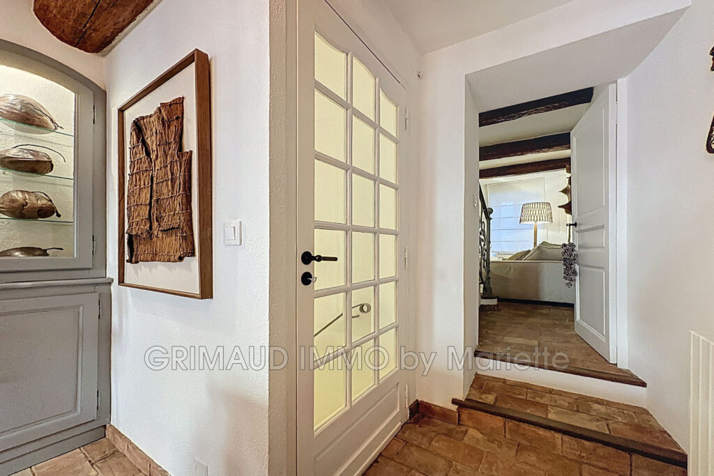 superbe maison de village avec terrasse et garage, unique – 4 pièces – 2 chambres – 125.00 m²