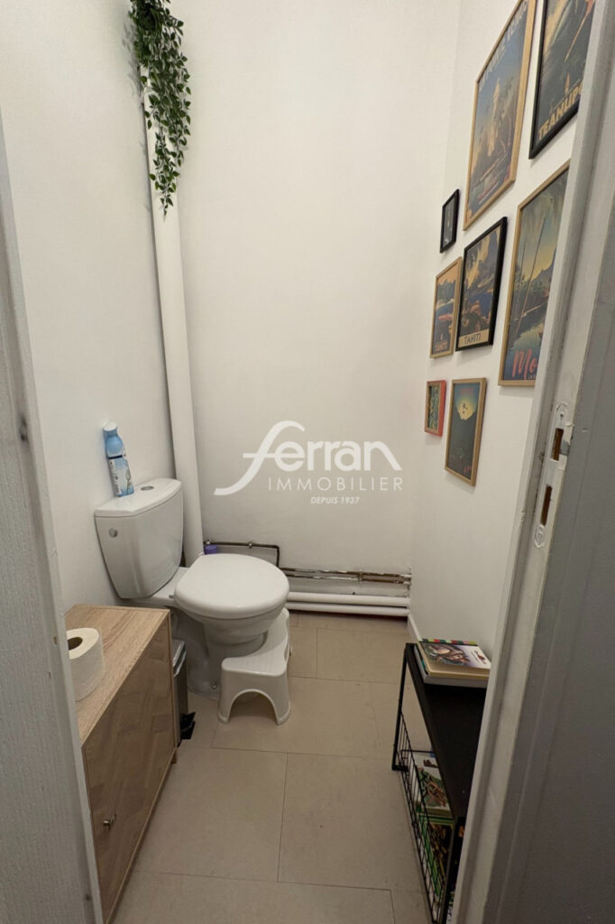 A vendre à Callas Belle maison de village avec grande terrasse – NR pièces – 3 chambres – 100.00 m²