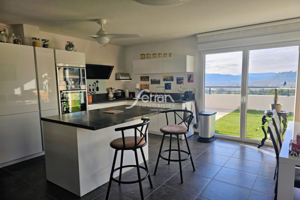 Appartement d’exception ? Villa sur le toit avec terrasse pano – 4 pièces – 3 chambres – 93.36 m²