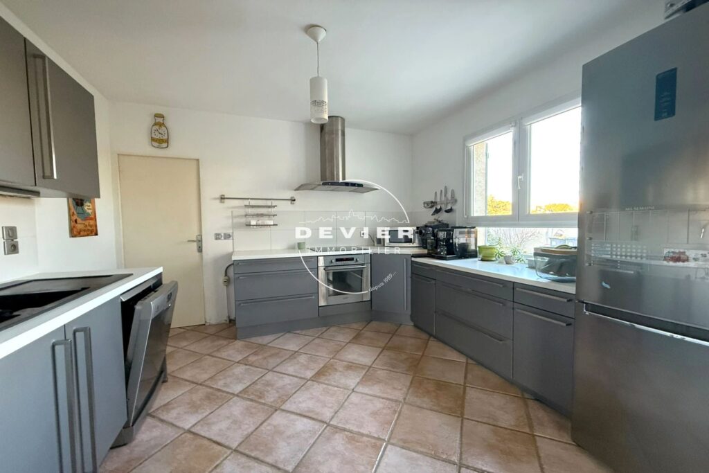 vente maison 6 Pièce(s) – 6 pièces – 5 chambres – 156.00 m²