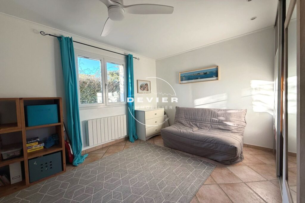 vente maison 6 Pièce(s) – 6 pièces – 5 chambres – 156.00 m²