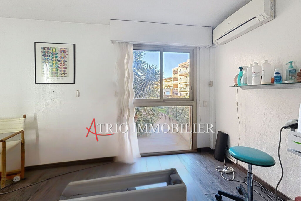 Appartement à fort potentiel à Cagnes-sur-Mer, quartier du Béa – 2 pièces – NR chambres – 57.00 m²