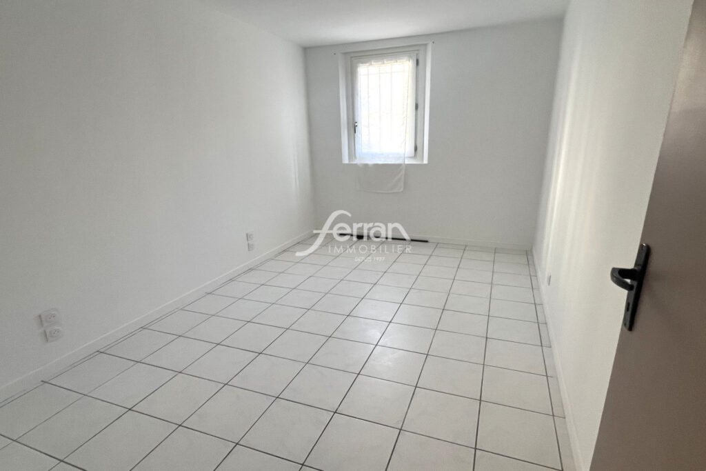 A vendre à Draguignan T3 en RDC + garage – 3 pièces – 2 chambres – 73.00 m²