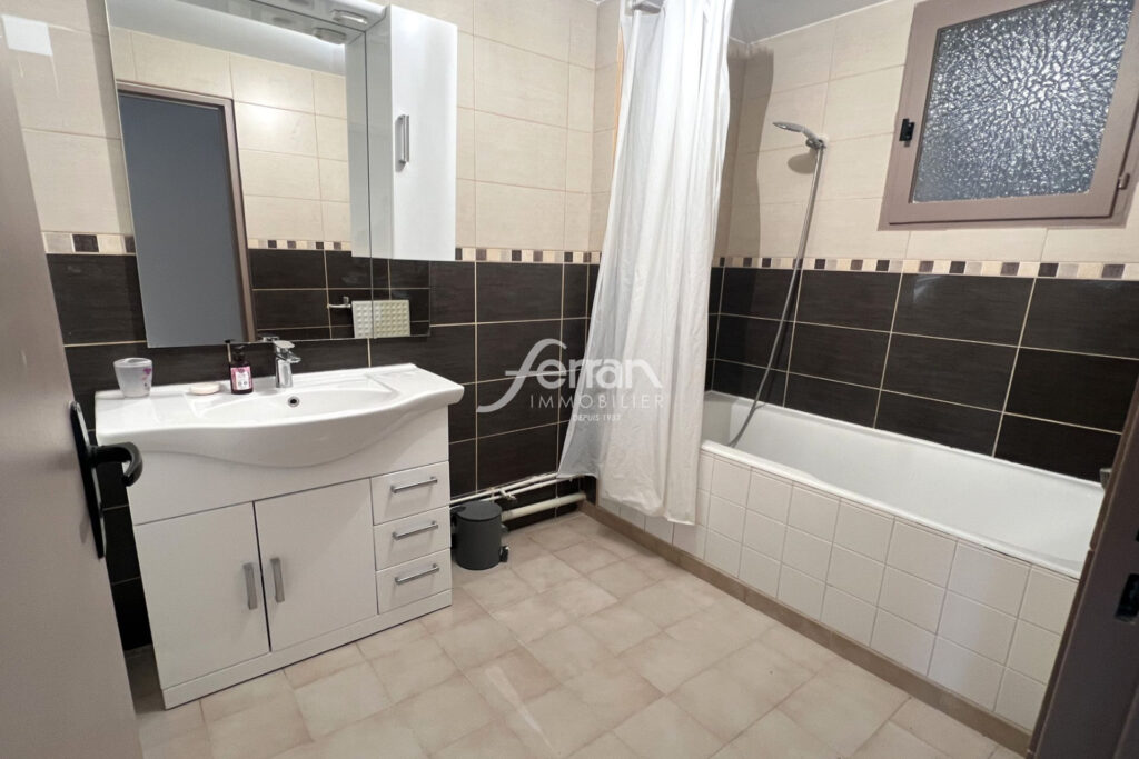 A vendre à Draguignan T3 en RDC + garage – 3 pièces – 2 chambres – 73.00 m²