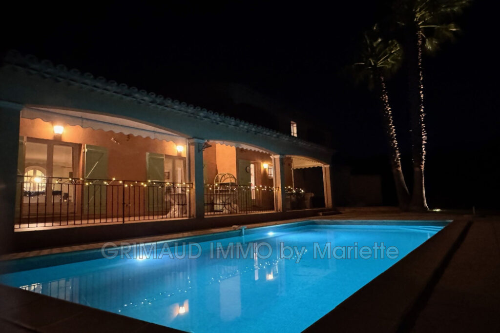 Propriété de charme avec vue panoramique ? 2,1 hectares ? Pisc – 6 pièces – 4 chambres – 210.00 m²