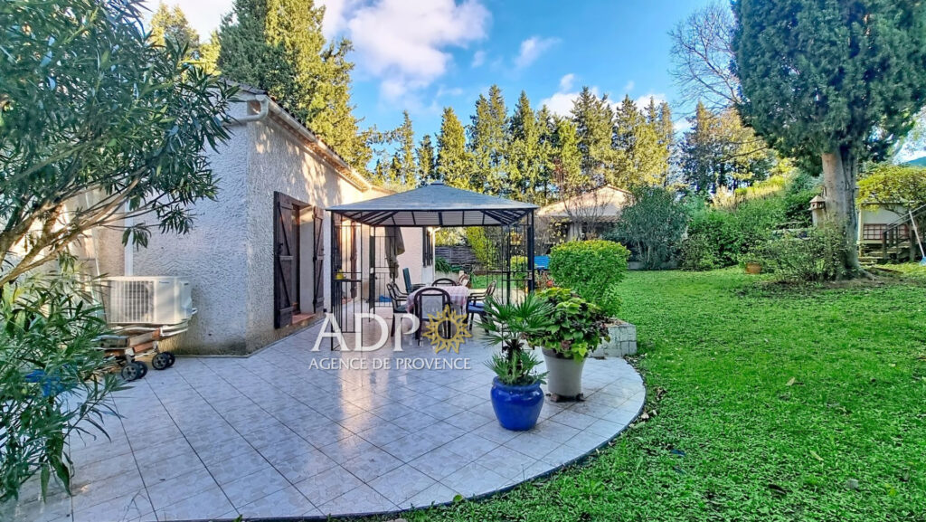 vente maison 4 Pièce(s) – 4 pièces – 3 chambres – 100.00 m²